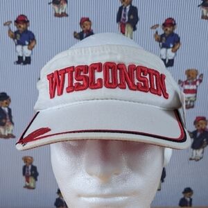 Vintage Y2K Starter Wisconsin Badgers w tags white & red raised stitch visor hat